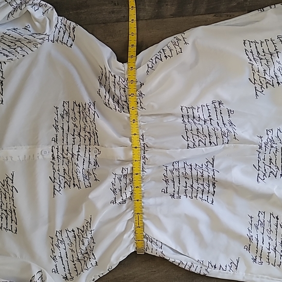 🧡2/$15 Bundle White jumpsuit cursive print long sleeve, elastic waistband 10/12 - Picture 6 of 12